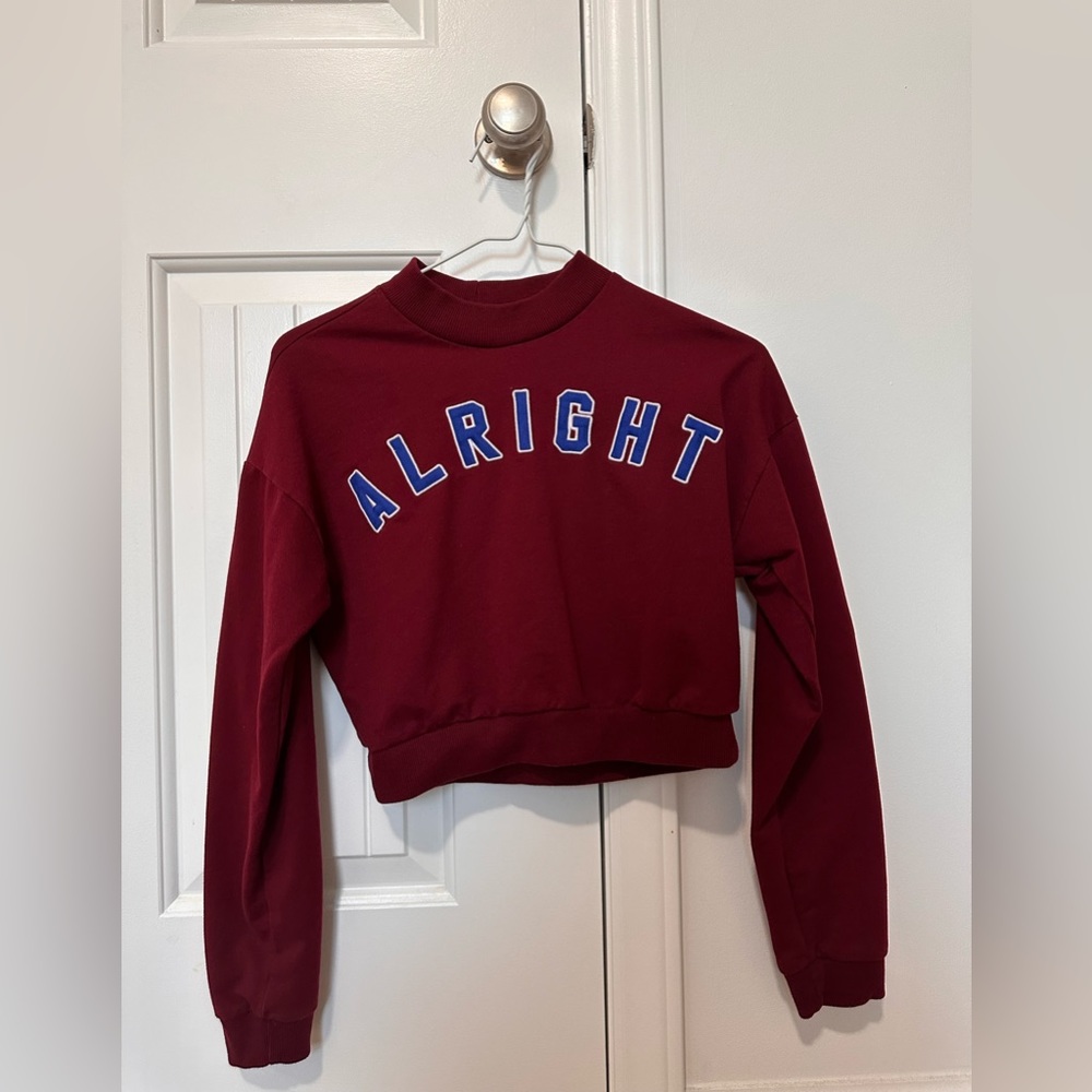 FOREVER 21 CROPPED SWEATER SIZE S